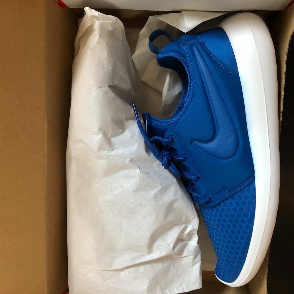 NIKE ROSHE 2 SE